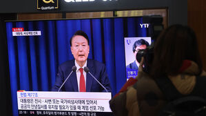 마지막 비상계엄은 '박정희 서거' 10 &middot; 26 때&hellip;윤, 45년 만에 발동