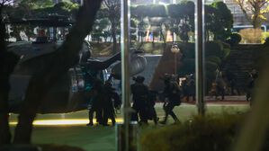 "비상계엄으로 민주주의 짓밟아"&hellip;대학가에서도 정권 비판 목소리