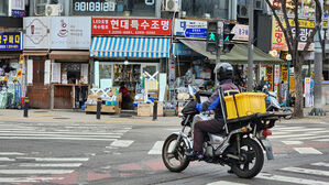 소상공인 죽음 부르는 악성 리뷰 &middot; 댓글&hellip;"사이버 테러 고통"