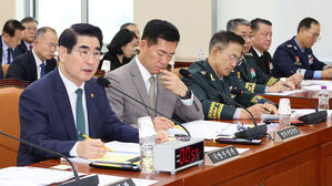 국회 국방위 &middot; 행안위, '비상계엄' 경위 추궁 긴급 현안질의