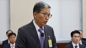 국수본부장, 김용현 도피 의혹에 "출국금지 철저히 검토"