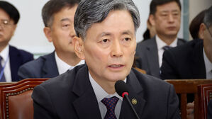 경찰청장 "방첩사 최초 체포 명단에 한동훈 없었다가 추가"