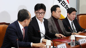 한동훈 "윤 조속한 직무집행 정지 필요&hellip;극단적 행동 재현 우려"