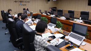 인권위, 계엄 직권조사 여부 결론 못 내&hellip;23일 재논의