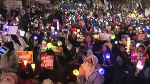 "매일 탄핵 집회"&hellip;'표결 불참' 날 선 비판