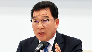검찰 '이중투표' 권유한 신정훈 의원에게 당선무효형 구형