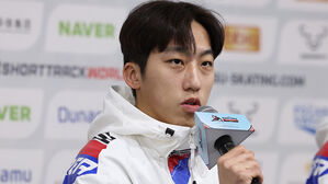 쇼트트랙 남자 간판 박지원, 안방 월드투어에서 은메달