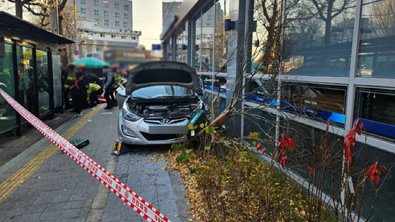 경기 수원 권선구 차량 돌진사고