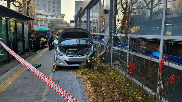 경기 수원 권선구 차량 돌진사고