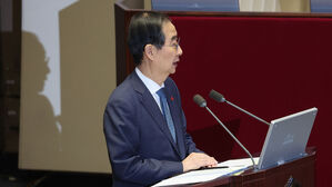 한 총리 "비상계엄 선포 국무회의에 절차적 하자&hellip;부서도 안 해"