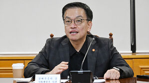 S&P&middot;무디스&middot;피치 "한국 신용등급 안정적&hellip;제도적 회복력 체감"