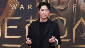 [SBS Star] '48' Um Ki-joon to Return to Work Immediately After His Wedding, Skipping Honeymoon