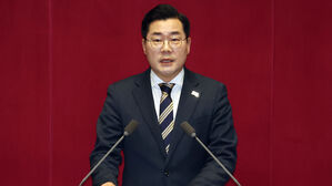 탄핵소추안 제안 설명하는 박찬대 민주당 원내대표 (사진=연합뉴스)