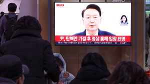 윤 대통령 'LA 산불 페북글'에 야당 "과대망상증&hellip;여전히 대통령 행세"