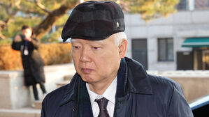 윤석열 대통령 탄핵심판 주심에 '윤 지명' 정형식 헌법재판관