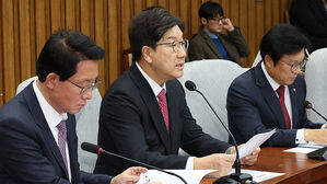 권성동 "한덕수 대행, 윤 대통령 탄핵 인용 전 헌법재판관 임명 불가능"