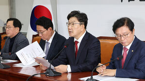 권성동 "한덕수 권한대행 탄핵 절차 대통령에 준해야"