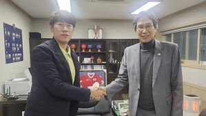 김은중 감독, K리그1 수원FC 잔류&hellip;"팬 응원&middot;선수들 생각에"