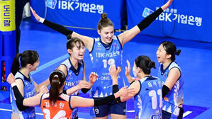 IBK기업은행, 3위가 보인다&hellip;도로공사 완파하고 3연승