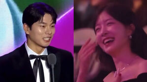[SBS Star] Lee Yi Kyung Gives a Shout-Out to His Ex-Girlfriend Jung In-sun During an Awards Ceremony