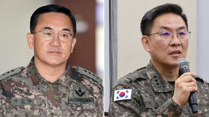 군, '내란 종사' 구속기소 여인형&middot;이진우 보직해임 절차 착수