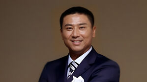 '24일 만에 2군 감독 낙마'한 박정태, SSG 고문 위촉&hellip;논란 자초