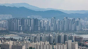 남산에서 바라본 서초구 일대 아파트 모습 (사진=연합뉴스)