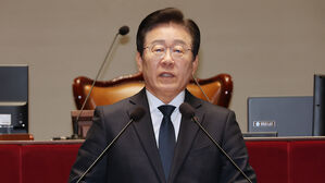 이재명 "트럼프 취임으로 수출 위기 직면&hellip;선제 조치로 대응해야"