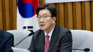 권성동 "경찰, 정치 외풍 휘둘리지 말고 불법시위 엄정 대처해야"