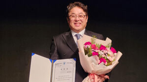 연임에 성공한 정창훈 대한수영연맹 회장.(사진=연합뉴스)