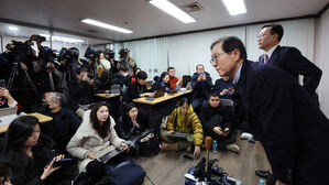 윤 측 "지금의 혼란 극복되면 대통령의 계엄 성공한 것"