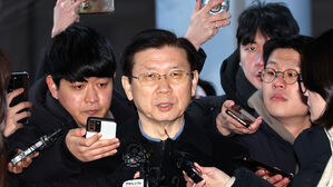 박종준 전 경호처장 경찰 3차 출석&hellip;"성실히 임하겠다"