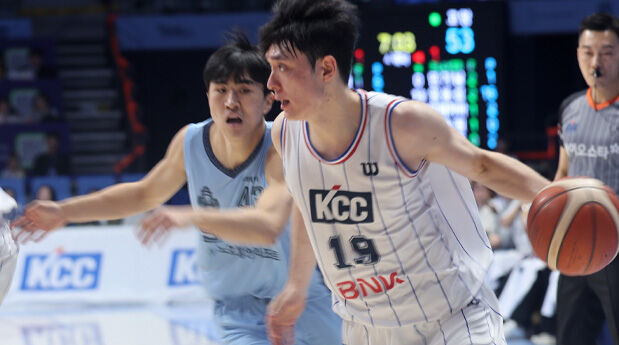 '라렌 21득점' KCC, 소노 꺾고 2연승 질주