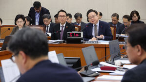 답변하는 조규홍 보건복지부 장관(사진=연합뉴스)