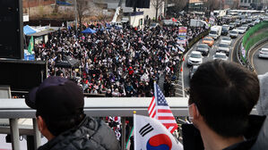 관저 앞 윤 대통령 탄핵 반대 집회(사진=연합뉴스)