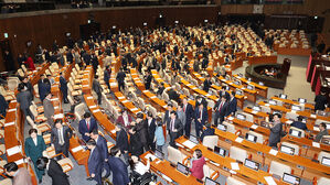 외환죄 뺀 야당 특검 수정안&hellip;재표결 시 여당 이탈표 확대 노려