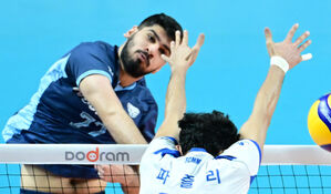 '알리&middot;김지한 48점 합작' 우리카드, 삼성화재 잡고 4위 유지