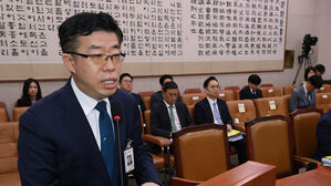 특검, 신용해 전 교정본부장 소환&hellip;박성재 '수용공간 확보 지시' 확인