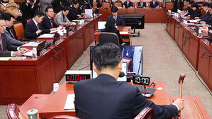 "제2의 내란 사태" vs "공수처도 책임"&hellip;법원 난동 공방