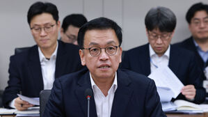 최 대행 "초미세먼지 비상저감조치 철저 시행" 긴급 지시