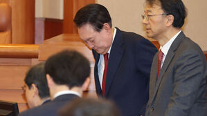 인사하는 윤석열 대통령(사진=연합뉴스)