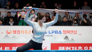 '적수 없는' 김가영, 여자프로당구 6연속 우승&middot;36연승