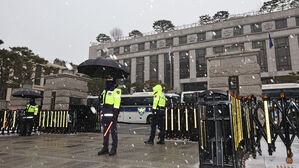대통령 탄핵심판 5차 변론기일 앞둔 헌재(사진=연합뉴스)