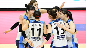 프로배구 기업은행, 페퍼저축은행 꺾고 7연패 탈출