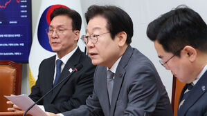 더불어민주당 이재명 대표가 31일 서울 여의도 국회에서 열린 최고위원회의에서 발언하고 있다.