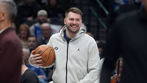 NBA 댈러스와 레이커스, 돈치치 ↔ 데이비스 초대형 트레이드