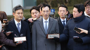 입장 밝히는 이재용 회장 측 변호인단(사진=연합뉴스)