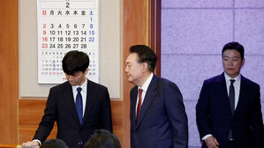 이진우, 윤 탄핵심판서 "증언 제한"&hellip;대부분 답변 거부