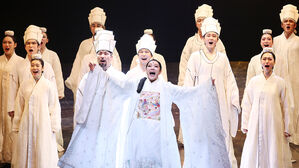 뮤지컬 '명성황후' 국내 누적 관객 200만 명 돌파