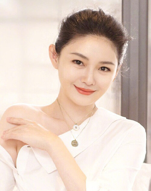 폐렴 후유증으로 사망한 타이완 유명 배우 쉬시위안 (사진=쉬시위안 웨이보 계정, 연합뉴스)